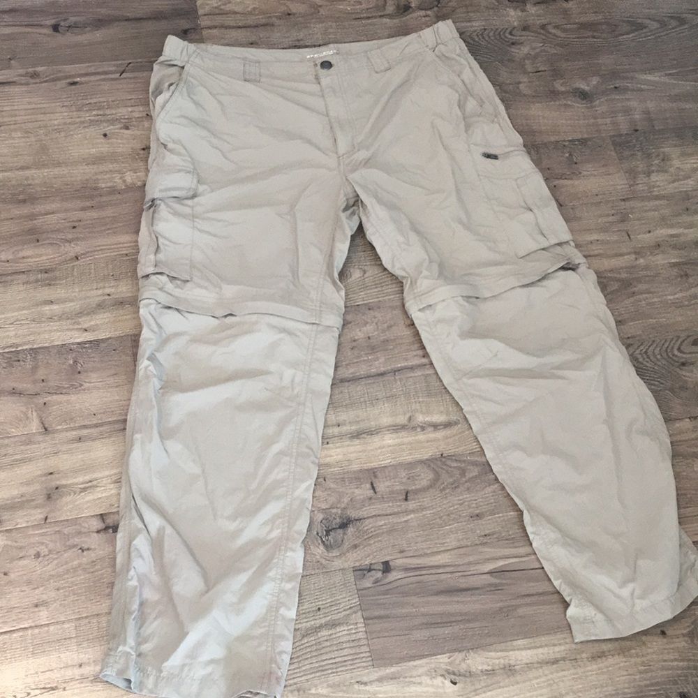 Columbia Omni Shade Stone color belted nylon megapocket Cargo Trail Pants 42/30